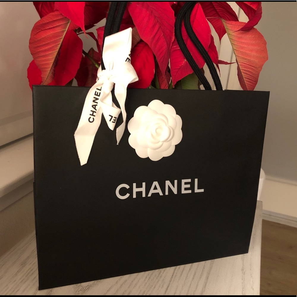 Chanel shopping bag 12 x 9 Camilla flower ribbon